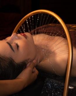 NOURISHES THE SCALP